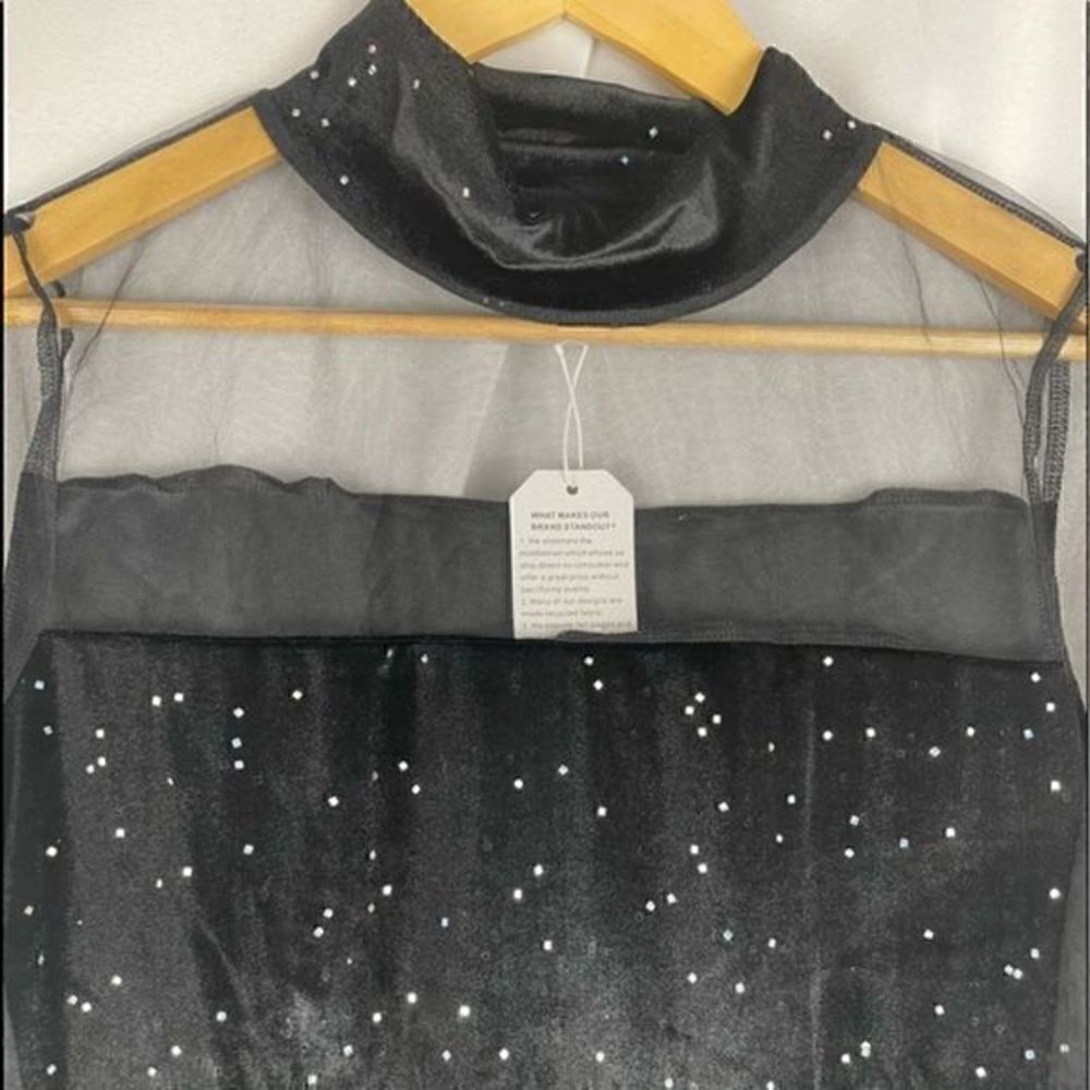 Aderez Black Sparkly Top Mesh Sleeves Bodice Medium NWT - Picture 2 of 4